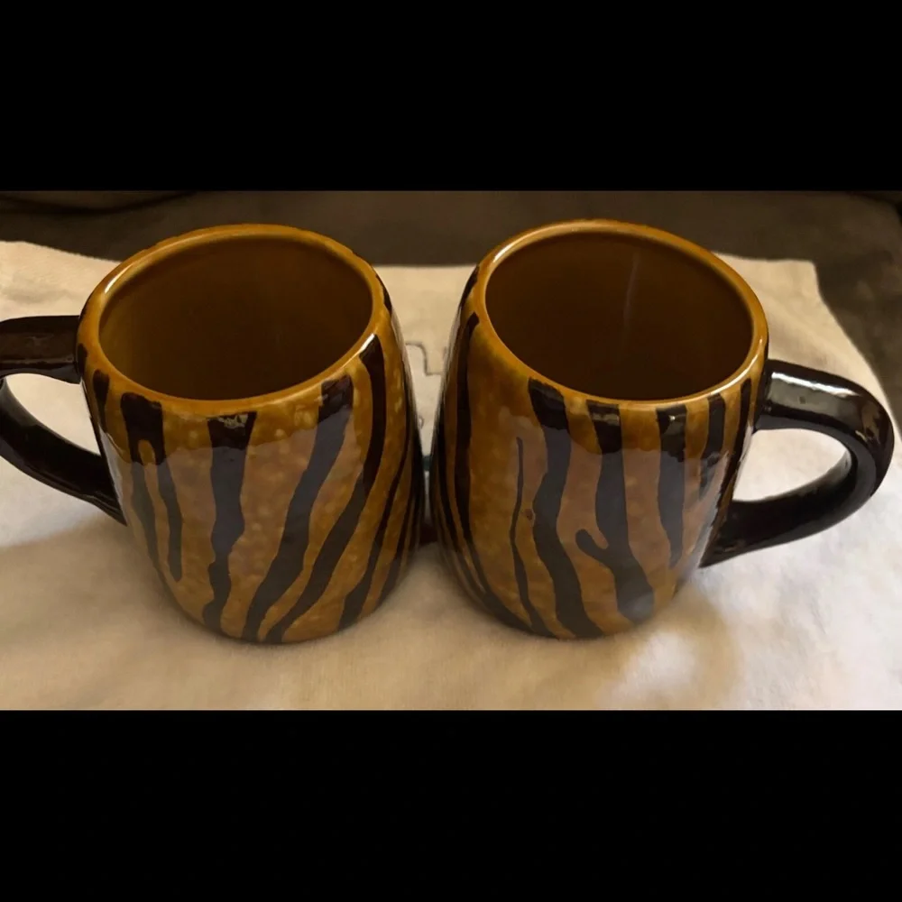 2 Dario Farrucci Ceramic Zebra Print 12oz COFFEE MUGS CUPS - Picture 3 of 4